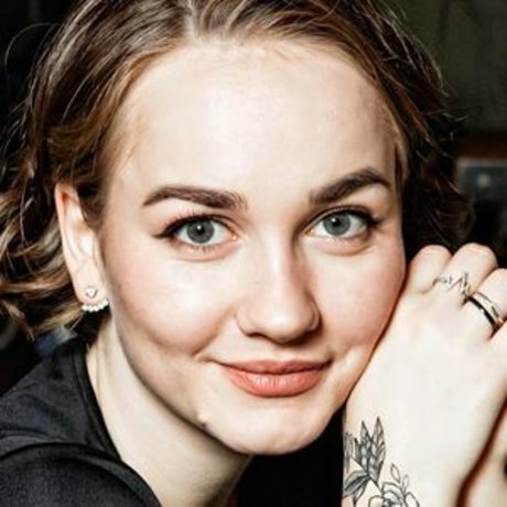 Regina Rodnova アダルトモデル 写真