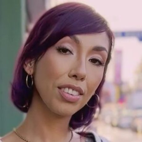 マイクロTバックOnlyFans ポルノグラフィック 写真