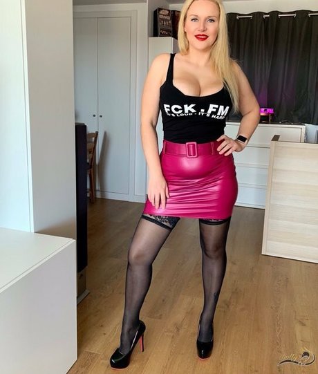 Dolly Fox ヌードスター 画像