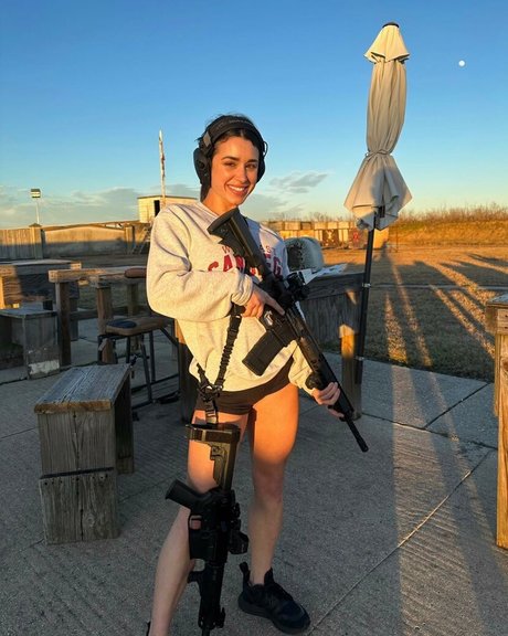 Sarah Ackman 美しいポルノスター ギャラリー