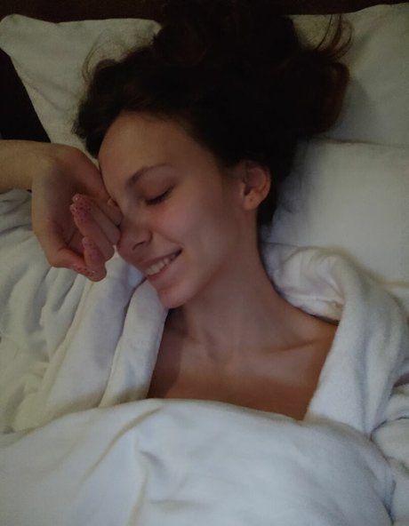 Mettaass 完璧な女優 写真