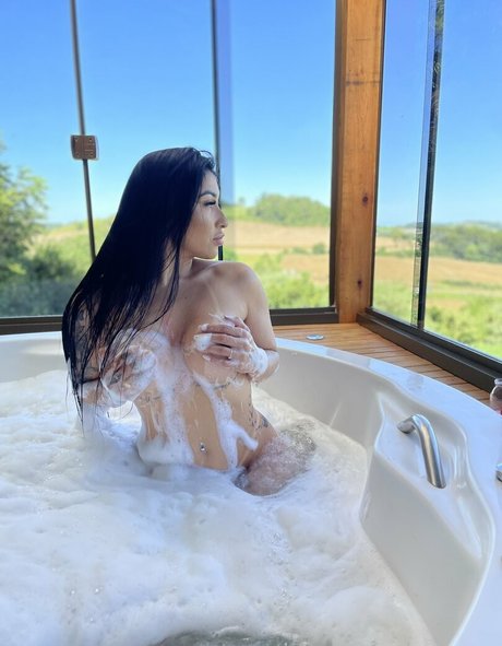 男性TikTokスターOnlyFans 美しい 画像