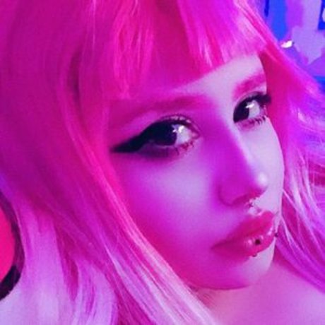 Beatriz Kylizzle_ ヌードのポルノスター 画像