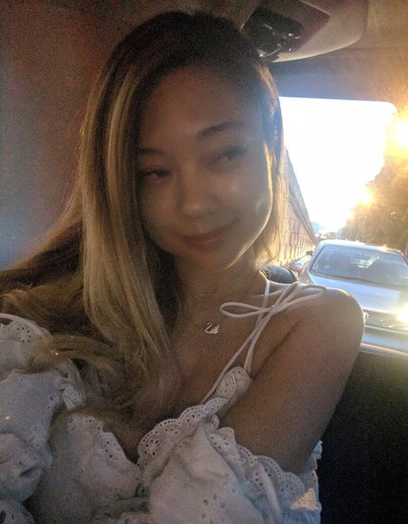 50歳以上のオンリーファンズ アダルト 写真