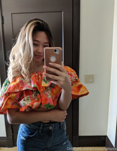 Diana Tarinova かわいいスター アーカイブ