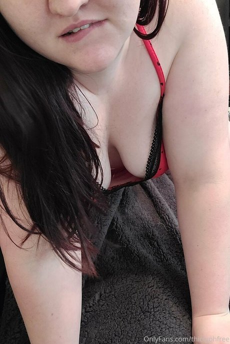 thictyphbbw スター 画像