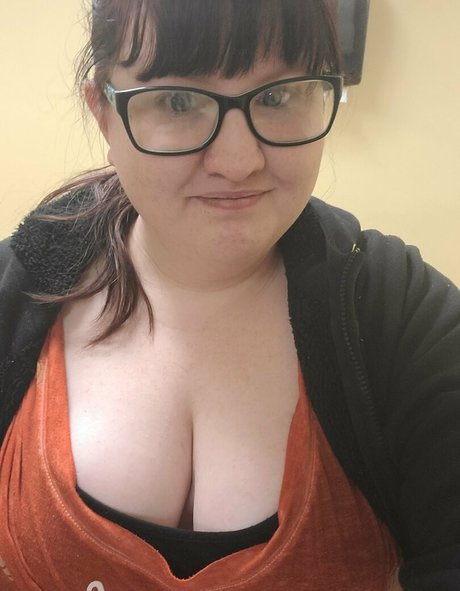 thictyphbbw セックスモデル 画像