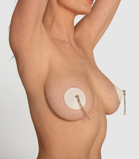 Alicia Davis ヌードモデル 写真