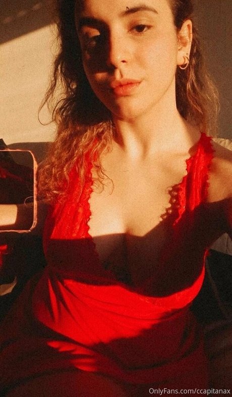 フィットネスインフルエンサーオンリーファンズ セクシーヌード 写真