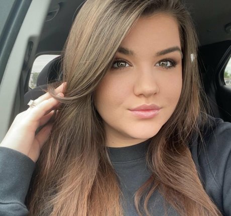 SlutAlexisOwO スター xxx 画像