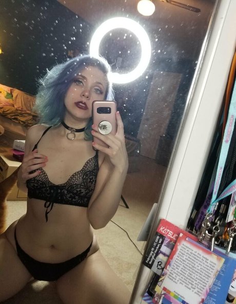 milkydesserts エロティック女優 画像