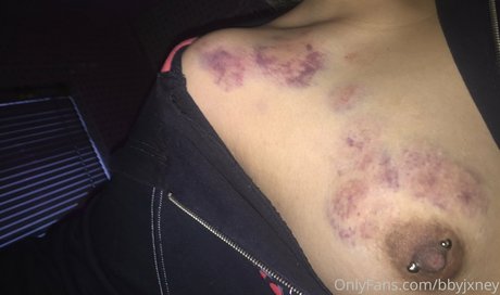 bbyjxney_ ポルノモデル 写真