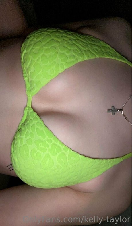 kelly taylor スター 写真