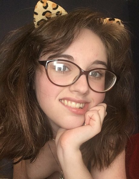 大学生のオンリーファンズ 可愛い 写真