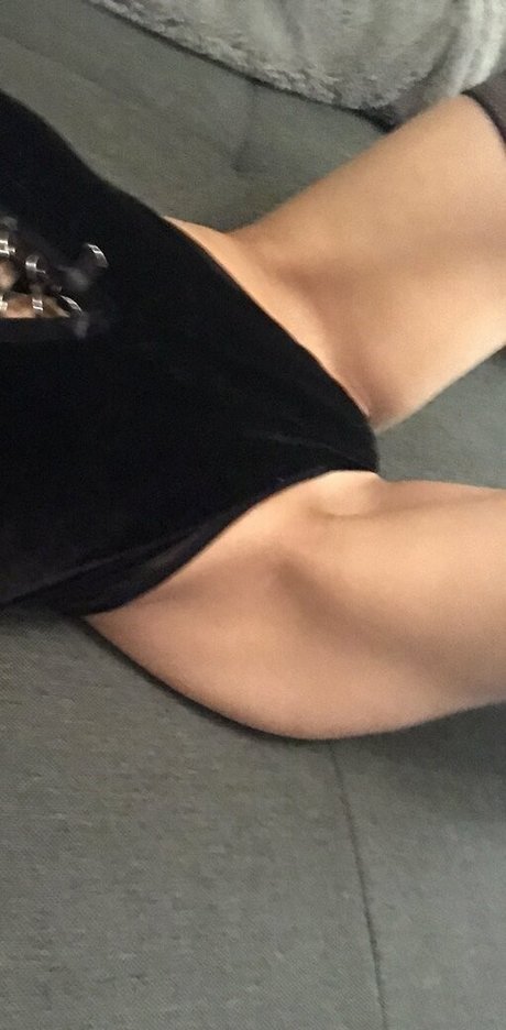 monicasaintxxx ポルノスター アダルト アーカイブ