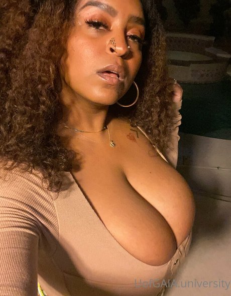 ロールプレイオンリーファン 美しい裸 画像