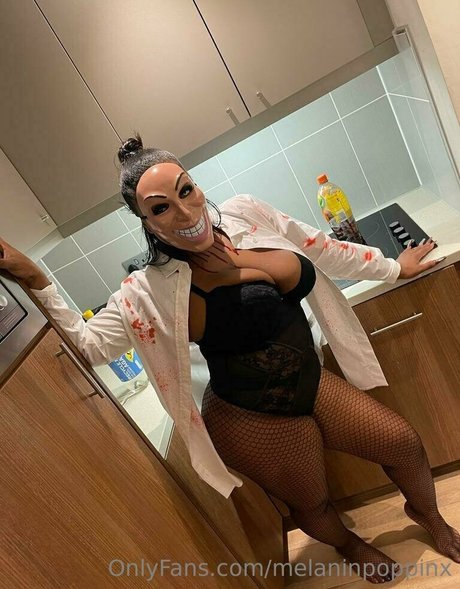 playwithnelx アート女優 アーカイブ