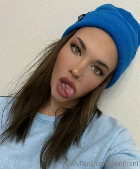 annifrani 裸のポルノスター 写真