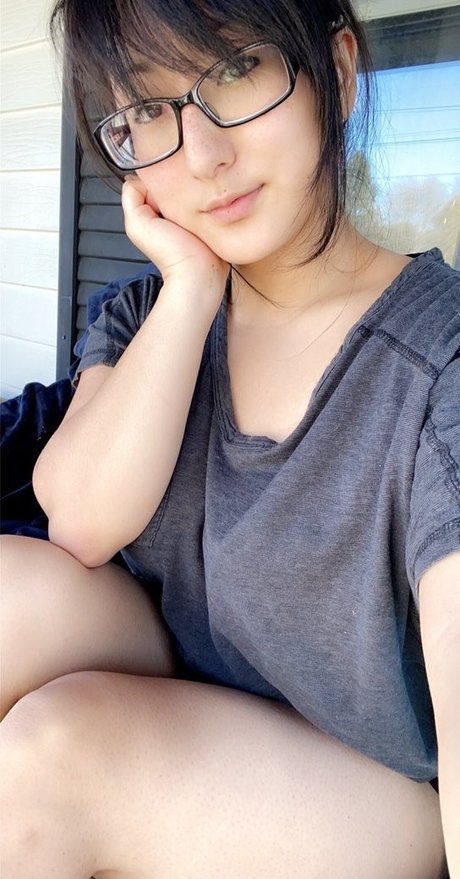 アジアン・エボニー・オンリーファンズ 無料裸 ギャラリー