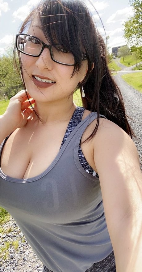 太った足のOnlyFans ポルノ 画像