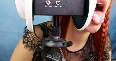 luciafrench 無料のポルノスター 画像