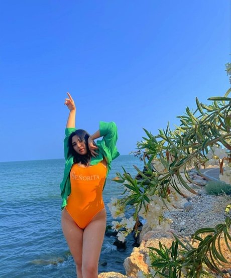 sareelle 素敵なモデル 写真