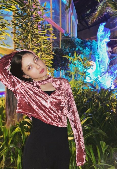 cherrykush6 セックスモデル 写真