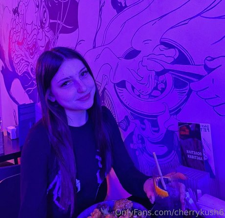 cherrykush6 無料女優 写真
