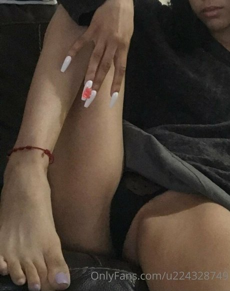 19歳のOnlyFans セクシー裸 写真