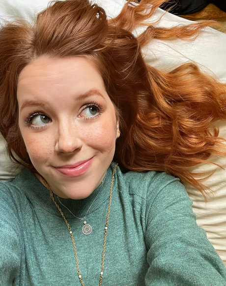 主観視点の手コキOnlyFans 美しい裸 写真