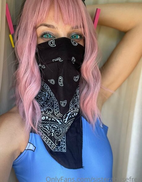 wanedafree ポルノスター アート ギャラリー