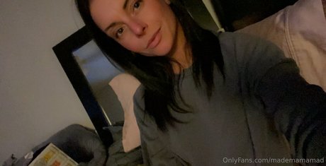 mademamamad 裸のポルノスター 写真