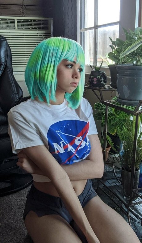 小人ヌードオンリーファンズ 無料ポルノ ギャラリー