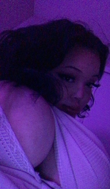 kaylveigh ヌードスター 写真