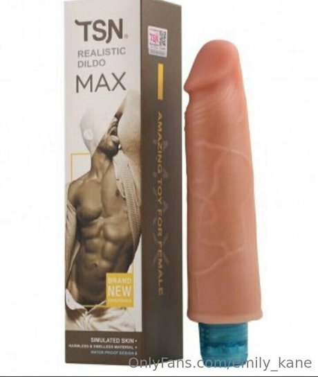 emily kane ヌードスター 写真