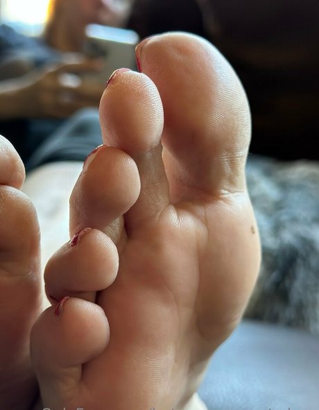 汚れた足オンリーファンズ 無料セクシー 写真