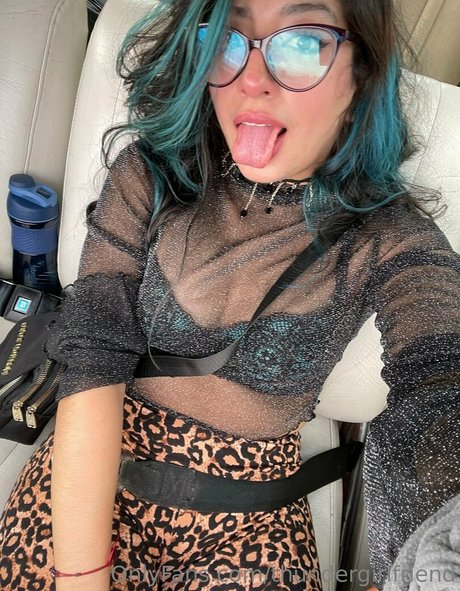 thundergirlfriend 無料女優 写真