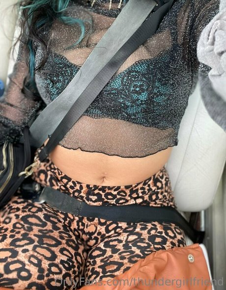 thundergirlfriend 完璧なスター アーカイブ