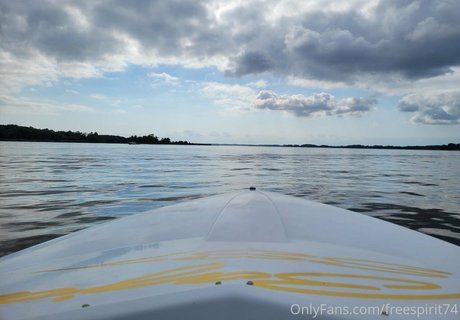 ティーンシーメールオンリーファンズ ポルノ 画像