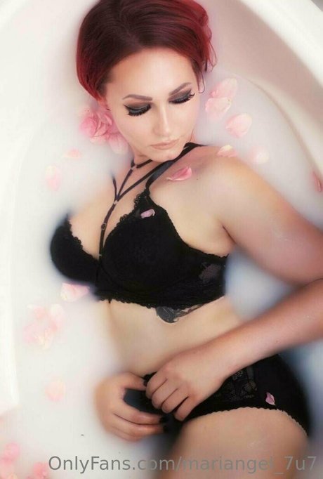 女性の筋肉オンリーファンズ ヌード 写真