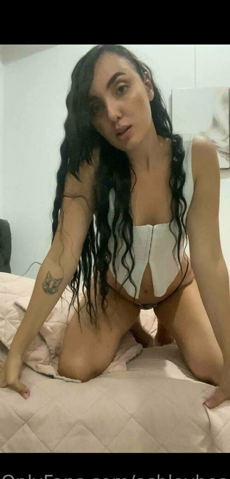 ashleybeautyx アートポルノスター 画像