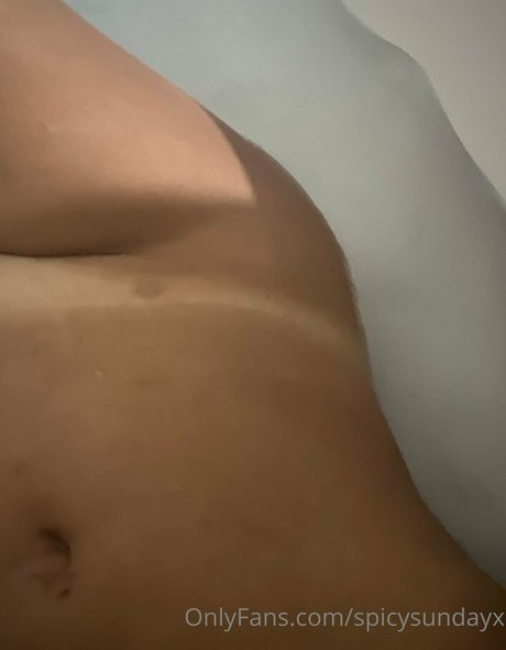 spicysundayx ヌードモデル 写真