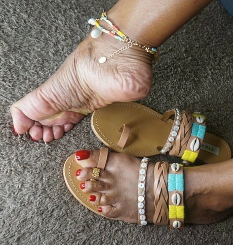 18歳以下の無料OnlyFans 無料裸 写真