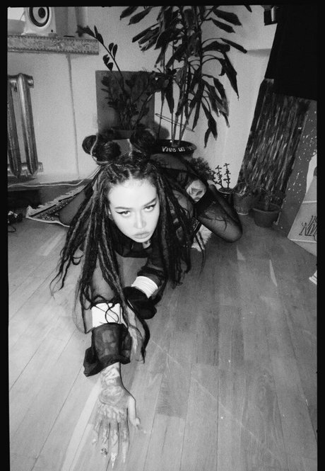 demonek0 スター 裸 写真