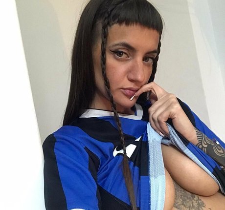 xcamilovx アダルトスター 写真