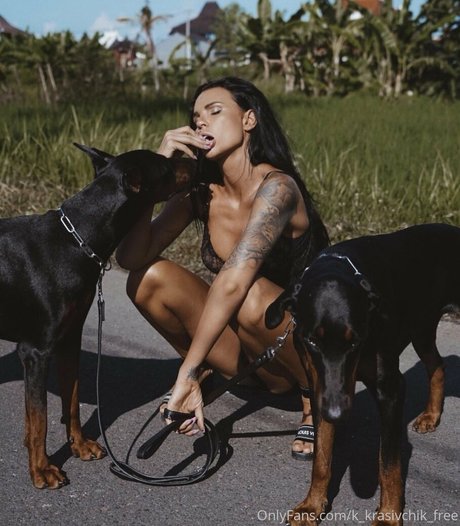 sunny free セクシーなポルノスター ギャラリー