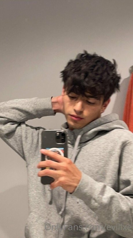 evillxe スター xxx ギャラリー