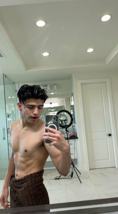 evillxe 無料モデル 画像