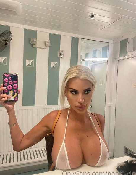 sonicfostervip エロティックモデル 画像