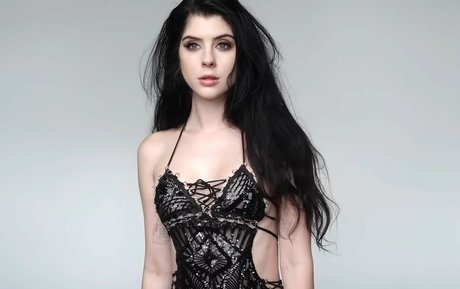 Bec Paws ポルノスター 写真